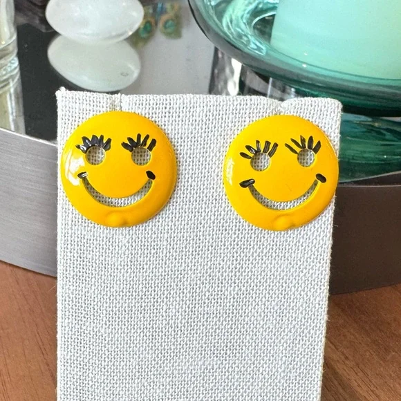 Vintage Yellow Smiley Face Earrings - Picture 5 of 6